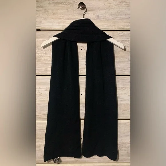 Voltron Loot Crate Exclusive Scarf; NWOT - Picture 2 of 2